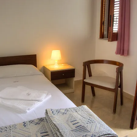 Hotel Capo Baia 3*