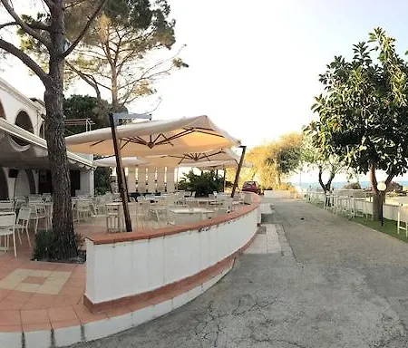 Capo Baia Hotel Capo dʼOrlando