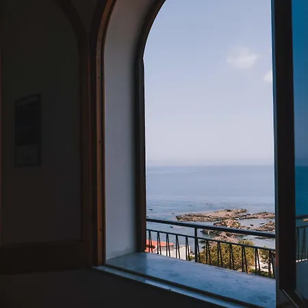 Capo Baia Capo dʼOrlando