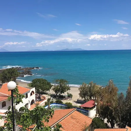 Hotel Capo Baia 3*