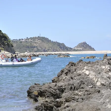Capo Baia 3*